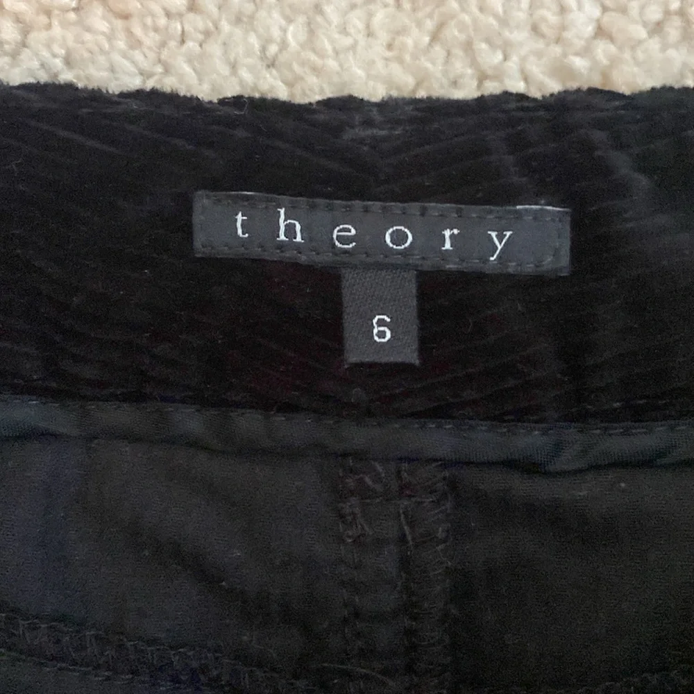 Theory Black Corduroy Skirt Scalloped‎ Hem Mini Skirt Women's Size 6 Designer
